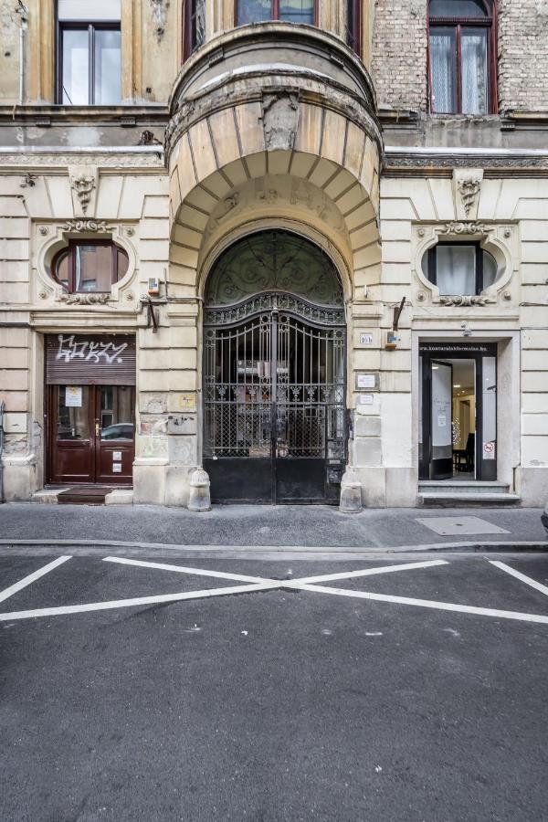 Bpr Delia'S Apartment Budapest Exterior foto